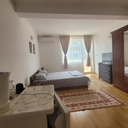 Maison d'hôtes къща ели -